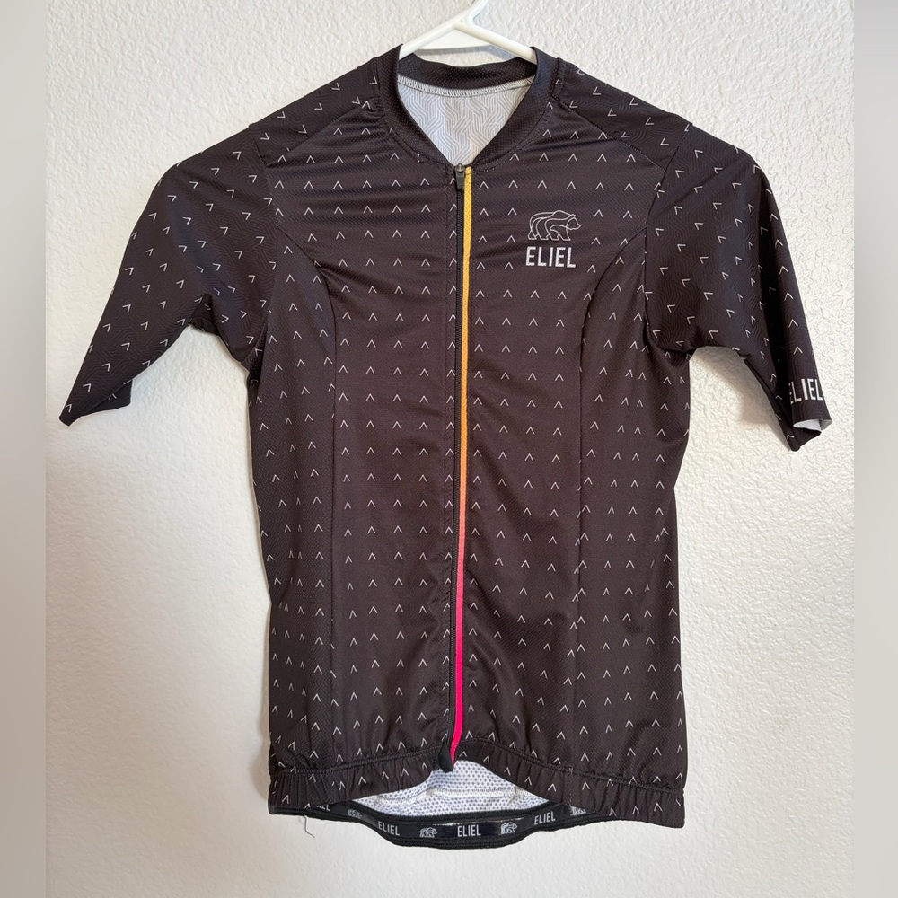Eliel women’s cycling jersey + arm warmers